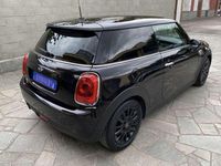 Begagnad Mini ONE 75 HK (55 kW) 2017 Svart Halvkombi
