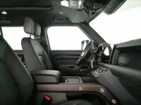 Käytetty Land Rover Defender 404 HP (297 kW) 2022 Musta Katumaasturi