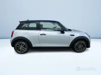 Usata Mini Cooper SE Classic 75 kW (102 CV) 2022 Utilitaria