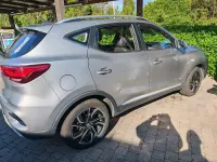 Usata MG ZS Luxury 111 CV (81 kW) 2024 Grigio SUV