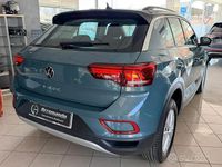 Usata VW T-Roc 116 CV (85 kW) 2023 Verde SUV