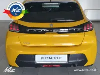 Usata Peugeot 208 Active 101 CV (74 kW) 2023 Giallo Utilitaria