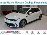 Usata VW Golf VIII R-line Plus 150 CV (110 kW) 2023 Pure white Berlina