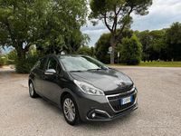 Usata Peugeot 208 82 CV (60 kW) 2017 Grigio Utilitaria