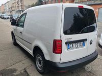 Usata VW Caddy Business 110 CV (80 kW) 2020 Bianco Monovolume