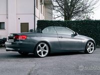 Begagnad BMW 325 Cabriolet Comfort Edition 218 HK (160 kW) 2007 Grå Cab