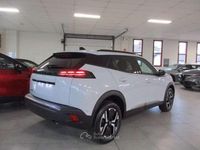 Nuova Peugeot 2008 Allure 102 CV (75 kW) 2025 Bianco okenite SUV