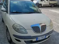Usata Lancia Ypsilon 60 CV (44 kW) 2004 Beige Utilitaria