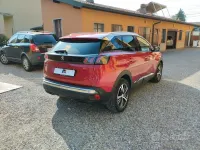 Usata Peugeot 3008 Allure 131 CV (96 kW) 2021 Rosso SUV