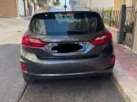 Usata Ford Fiesta 85 CV (62 kW) 2017 Grigio Utilitaria