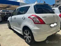 Usata Suzuki Swift 75 CV (55 kW) 2011 Bianco Utilitaria
