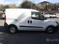 Usata Fiat Doblò Business 105 CV (77 kW) 2022 Bianco Monovolume