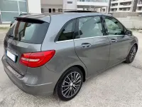 Usata Mercedes B200 Premium 156 CV (114 kW) 2012 Grigio Utilitaria