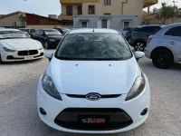 Usata Ford Fiesta Titanium 97 CV (71 kW) 2009 Bianco Berlina