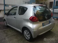 Usata Toyota Aygo Sol 68 CV (50 kW) 2008 Grigio Utilitaria