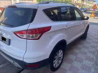 Usata Ford Kuga Titanium 120 CV (88 kW) 2016 Bianco SUV