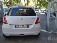 Usata Suzuki Swift 94 CV (69 kW) 2014 Bianco Utilitaria