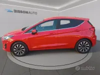Usata Ford Fiesta Titanium 75 CV (55 kW) 2023 Rosso Utilitaria