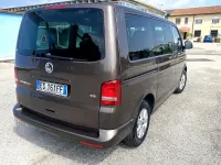 Usata VW Caravelle 140 CV (102 kW) 2013 Marrone Furgone