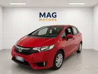 Usata Honda Jazz Trend 102 CV (75 kW) 2016 Rosso Utilitaria
