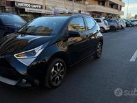 Usata Toyota Aygo Connect Style 72 CV (52 kW) 2019 Nero Utilitaria