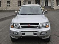 Usata Mitsubishi Pajero 160 CV (117 kW) 2001 Argento SUV