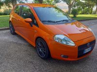Usata Fiat Grande Punto 90 CV (66 kW) 2006 Rosso Utilitaria