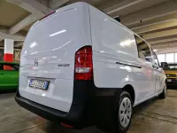 Usata Mercedes Vito 136 CV (100 kW) 2020 Bianco Furgone