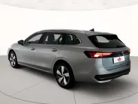 Usata VW Passat Business 150 CV (110 kW) 2024 Dolomite silver metallizzato Station wagon