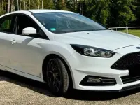 Usata Ford Focus ST 250 CV (183 kW) 2017 Bianco Berlina