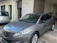 Usata Lancia Delta Platinum 120 CV (88 kW) 2011 Grigio Utilitaria