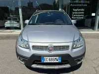 Usata Fiat Sedici Emotion 120 CV (88 kW) 2010 Argento SUV