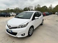 usata Toyota Yaris 1.4 DIESEL 90CV 2013