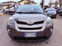 Usata Toyota Urban Cruiser Sol 90 CV (66 kW) 2012 Grigio Utilitaria