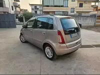 Usata Lancia Musa 120 CV (88 kW) 2008 Marrone Monovolume