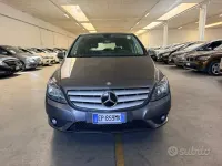 Usata Mercedes B180 Executive 109 CV (80 kW) 2013 Grigio Utilitaria