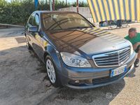 Usata Mercedes C220 170 CV (125 kW) 2009 Grigio Berlina