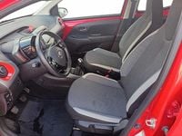 Usata Toyota Aygo Business Edition 72 CV (52 kW) 2020 Rosso Utilitaria