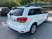 Usata Fiat Freemont Lounge 170 CV (125 kW) 2012 Bianco SUV