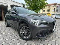 Usata Alfa Romeo Stelvio Executive 209 CV (153 kW) 2018 Grigio SUV