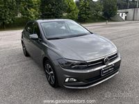 Usata VW Polo Comfortline 75 CV (55 kW) 2018 Grigio Berlina