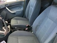 Usata Ford Fiesta Titanium 96 CV (70 kW) 2010 Verde Berlina