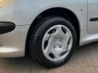 Usata Peugeot 206 60 CV (44 kW) 2002 Grigio Berlina