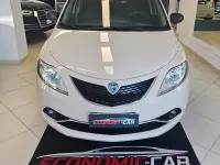 Usata Lancia Ypsilon Silver 69 CV (50 kW) 2017 Bianco Utilitaria