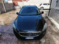 Usata Volvo V40 CC Kinetic 115 CV (84 kW) 2015 Nero Station wagon