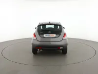 Usata Lancia Ypsilon 70 CV (51 kW) 2019 Grigio Utilitaria