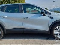 Usata Renault Captur Zen 91 CV (66 kW) 2021 Argento SUV