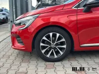 Usata Renault Clio V Techno 101 CV (74 kW) 2023 Rosso passion Berlina
