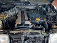 Usata Mercedes E300 220 CV (161 kW) 1992 Nero Cabrio