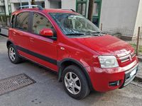 Usata Fiat Panda 4x4 Climbing 69 CV (50 kW) 2011 Rosso Utilitaria